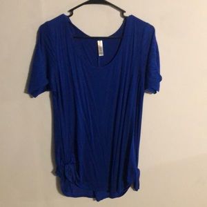 LuLaRoe Perfect Tee medium